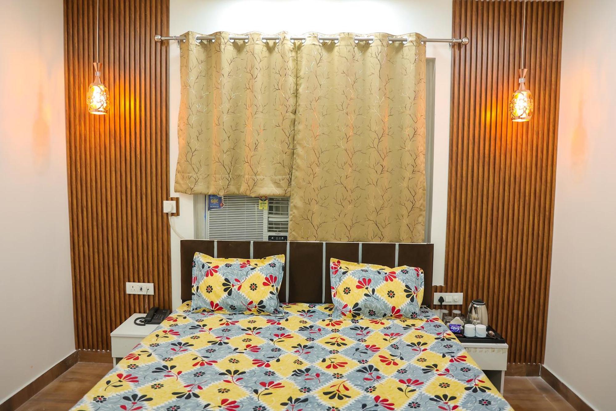 Agrah Stay - Kasa Lusso Stay Фаридабад Экстерьер фото